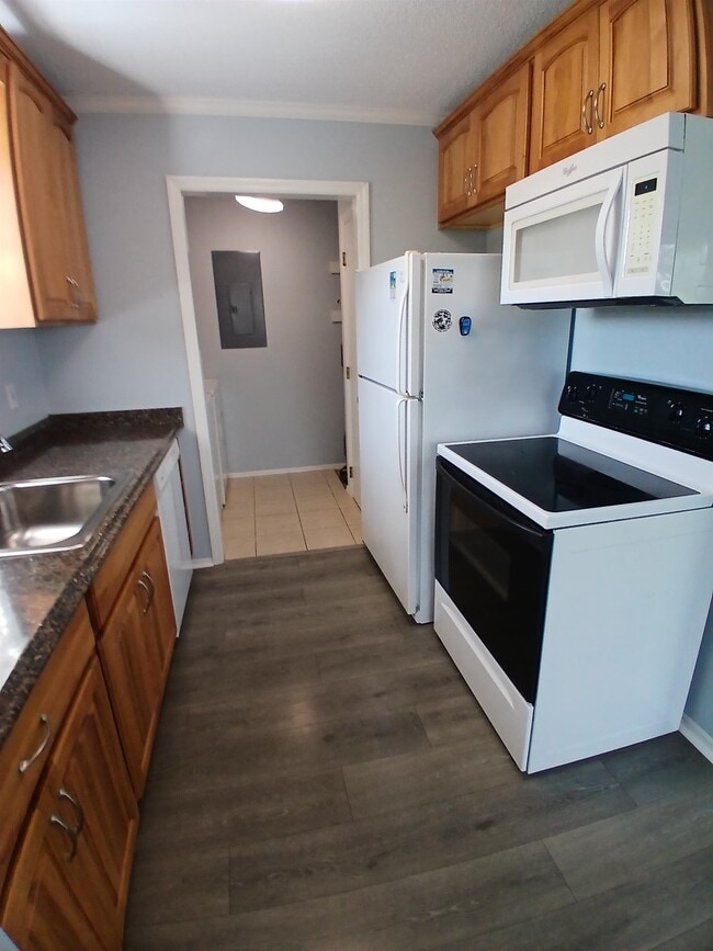 Building Photo - 669 Bald Point Rd