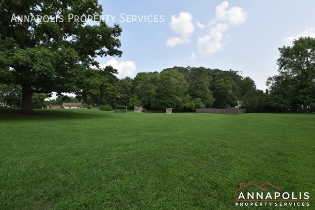 Building Photo - 3144 Stonehenge Dr