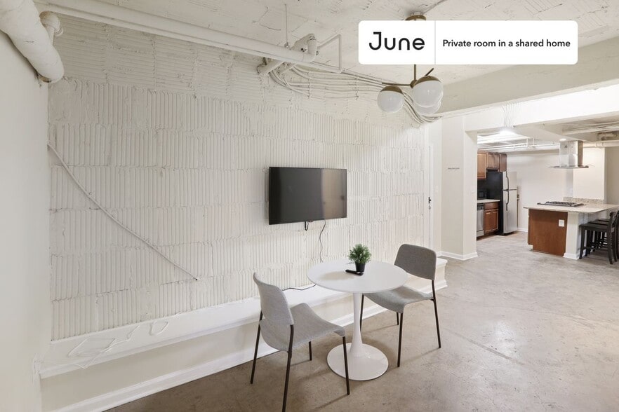 Building Photo - Room in Shared 5 bed/2 bath home in Dupont Circle