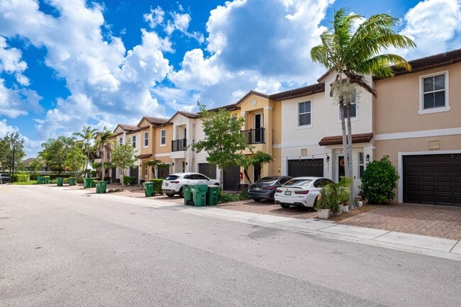 Building Photo - 7651 NW 88th Terrace