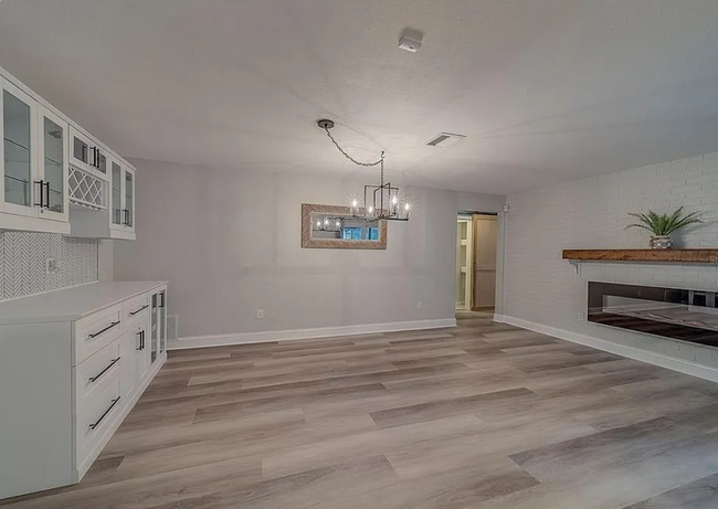 Building Photo - 1368 Whispering Pines Dr