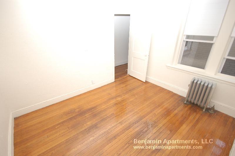 Building Photo - 1195 Boylston St