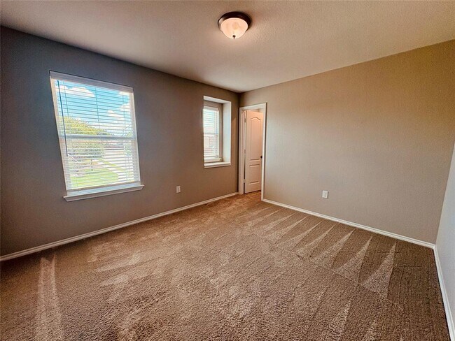 Building Photo - 301 Espresso Dr