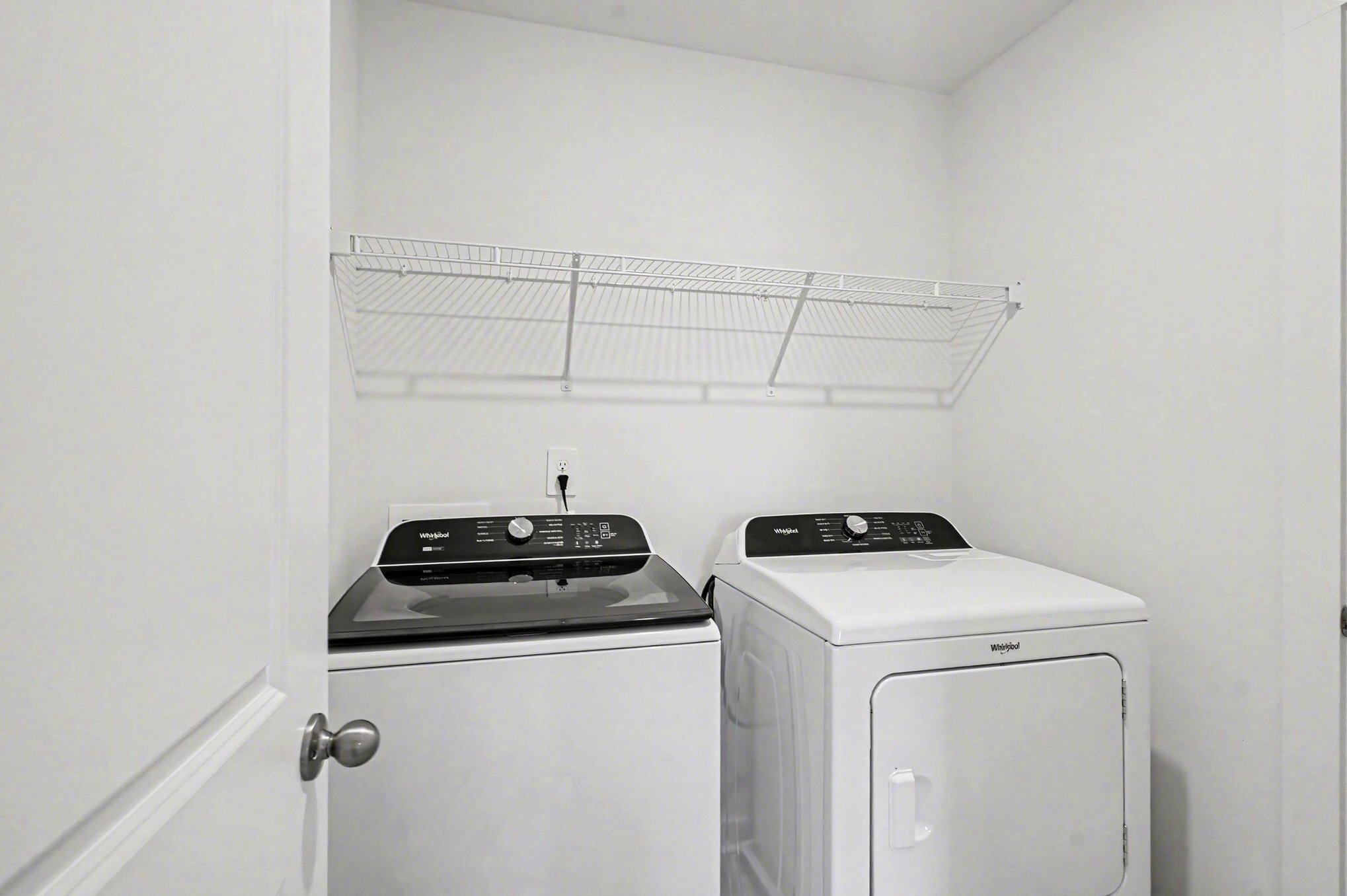 Building Photo - 1933 Mahala Dr