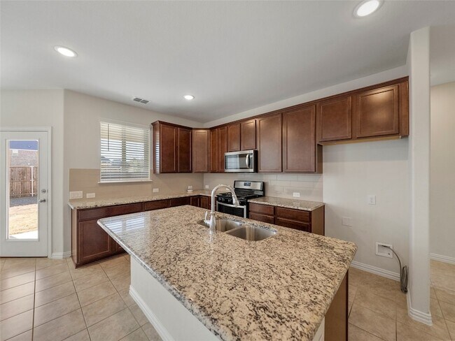 Building Photo - 1260 Sharp St