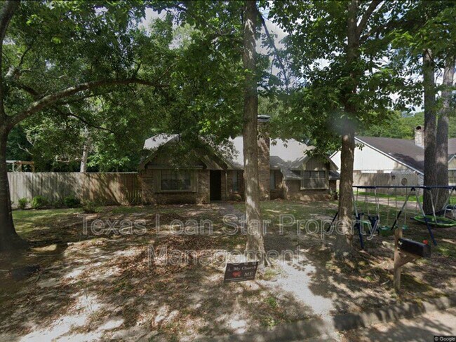 Primary Photo - 208 Cliffbrook Ln