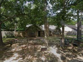 Building Photo - 208 Cliffbrook Ln