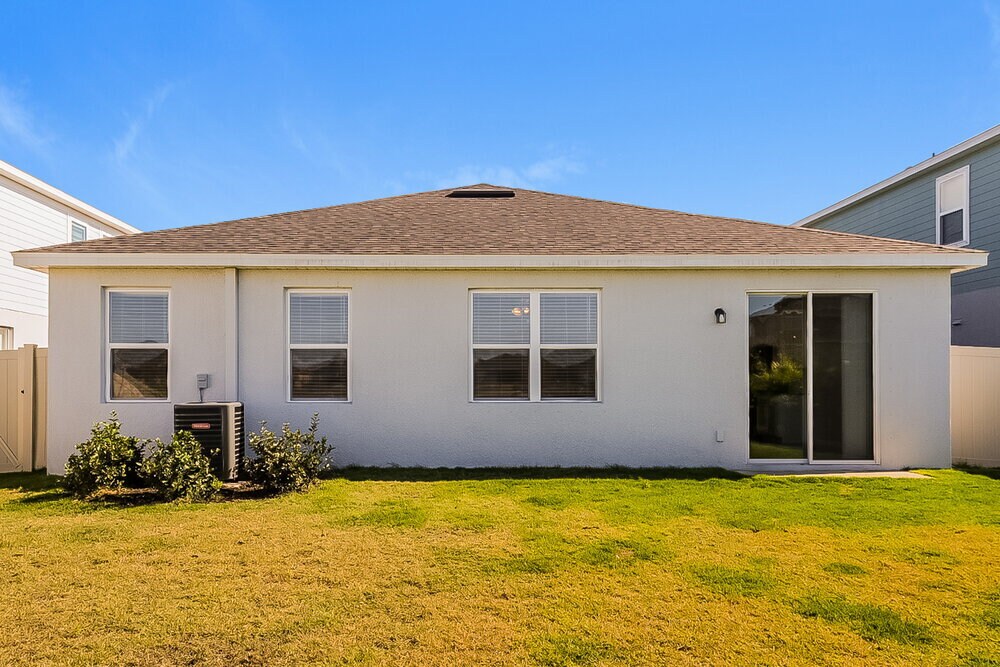 Building Photo - 12329 Blue Pacific Dr