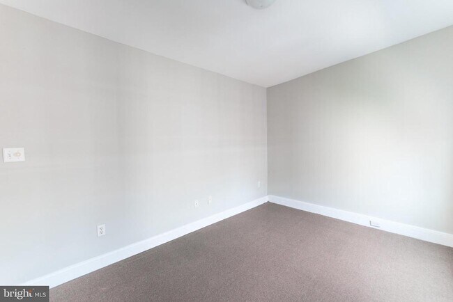 Building Photo - 1606 Rodman St