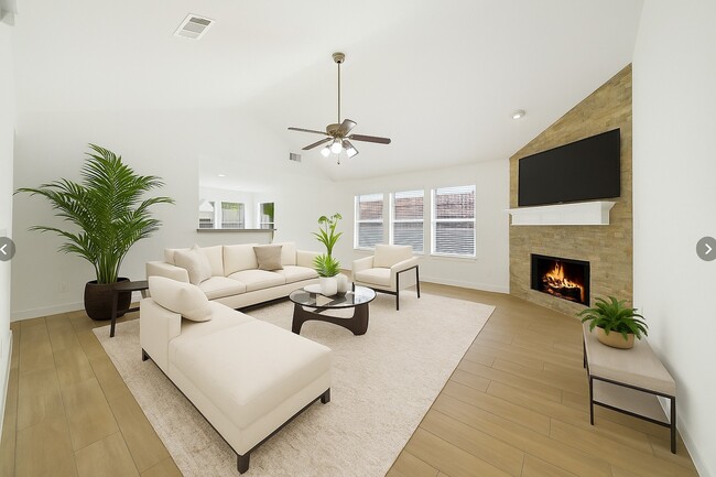 Building Photo - 135 Fairwind Trail Dr