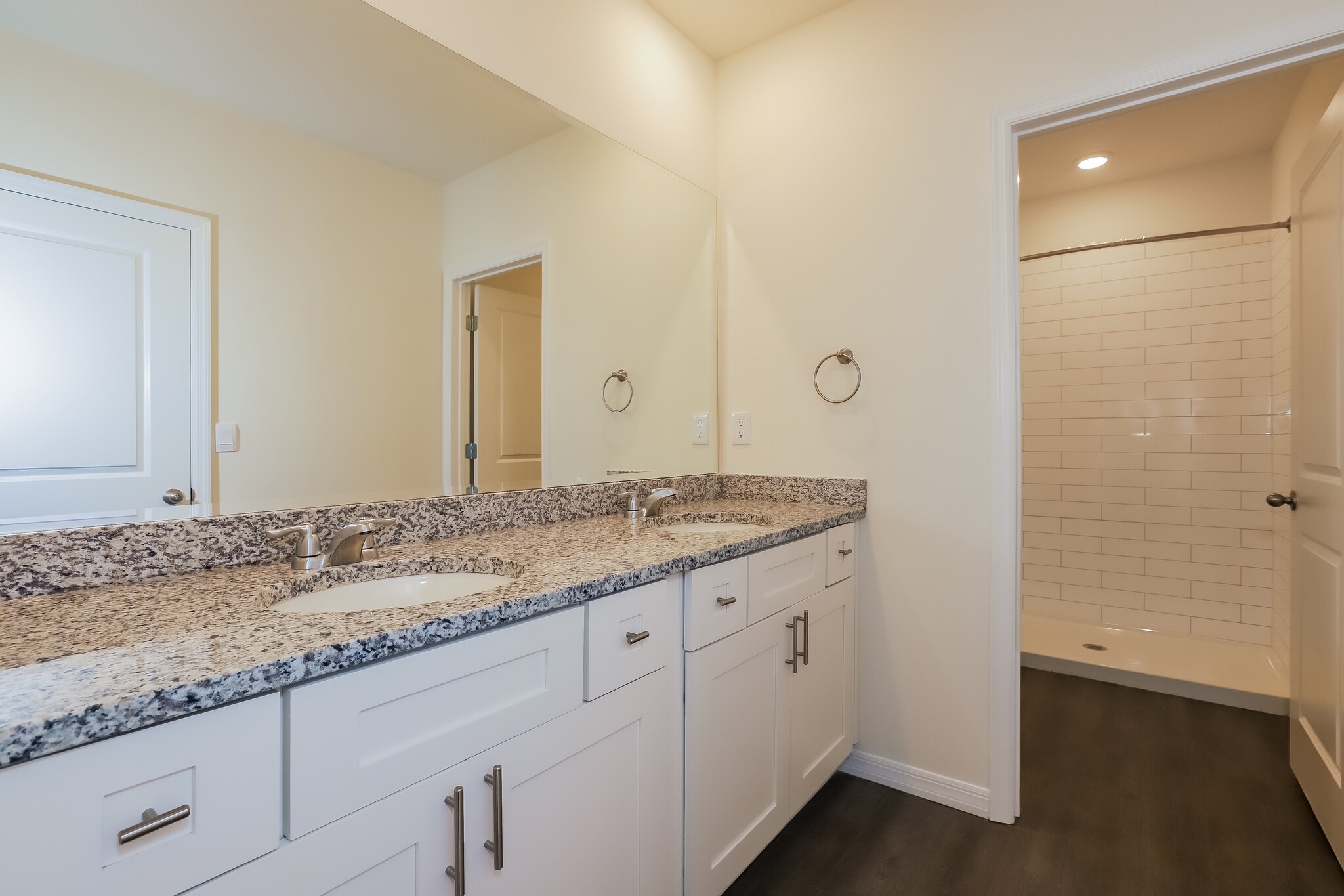 Building Photo - 11885 Mountain Retreat Ln