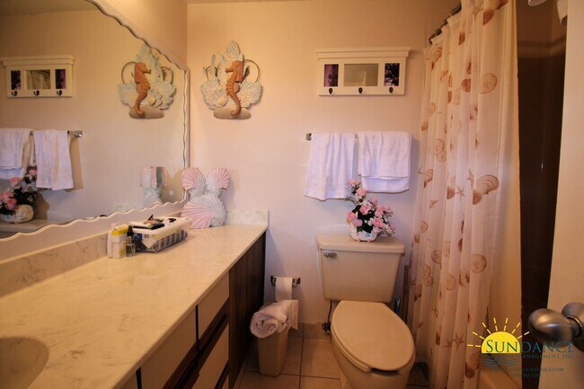 Building Photo - Waterfront Furnished Studio Condo in Fort ...