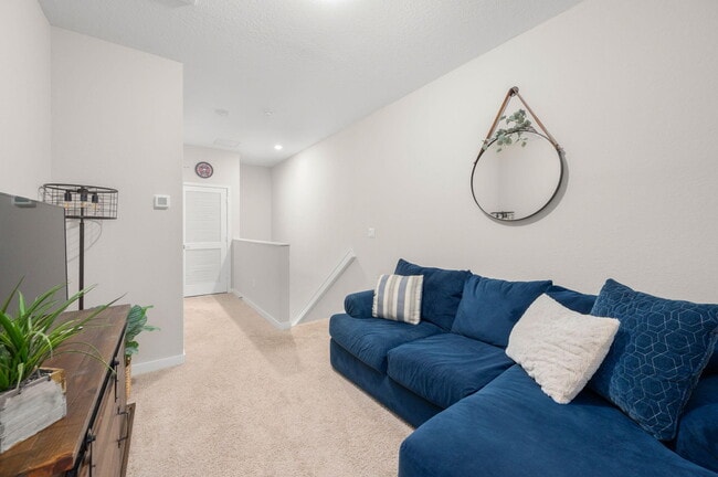 Building Photo - 8813 Via Mar Rosso