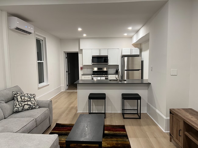 Building Photo - 2916 Poplar St