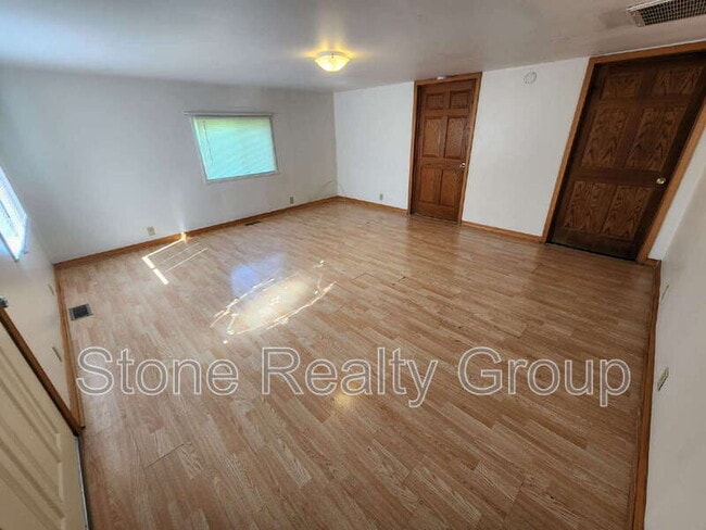 Building Photo - 2282 IN-163