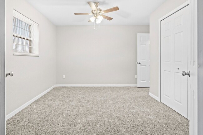 Building Photo - 2108 Stirrup Ln