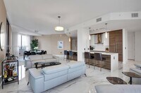 Building Photo - 301 Altara Ave