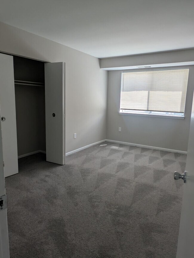 Interior Photo - Bristol House Apartments