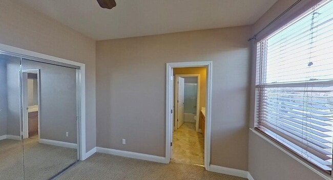 Building Photo - 1692 Woodhaven Cir