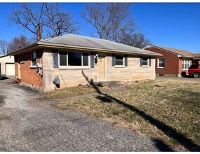 Building Photo - 3 Bedroom, 1 bath ranch home, with a 2.5 car garage