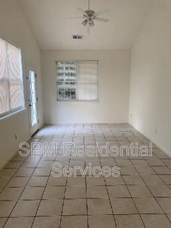 Building Photo - 1609 Wellspring Way