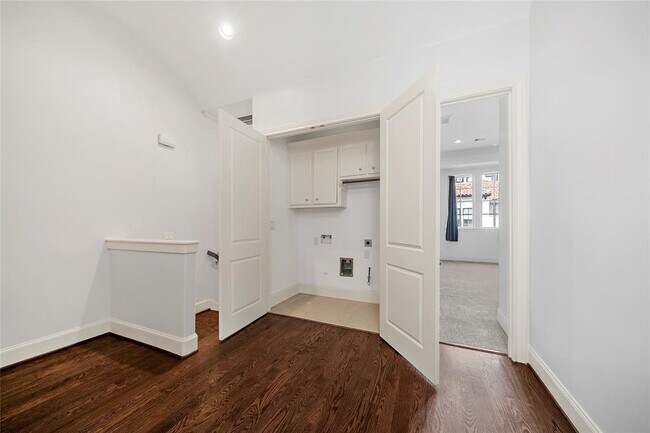 Building Photo - 3921 Gramercy St