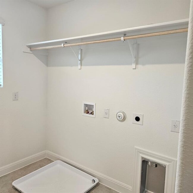 Building Photo - 10017 Milton Albert Way