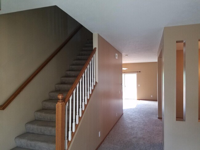 Building Photo - 15720 Berry St