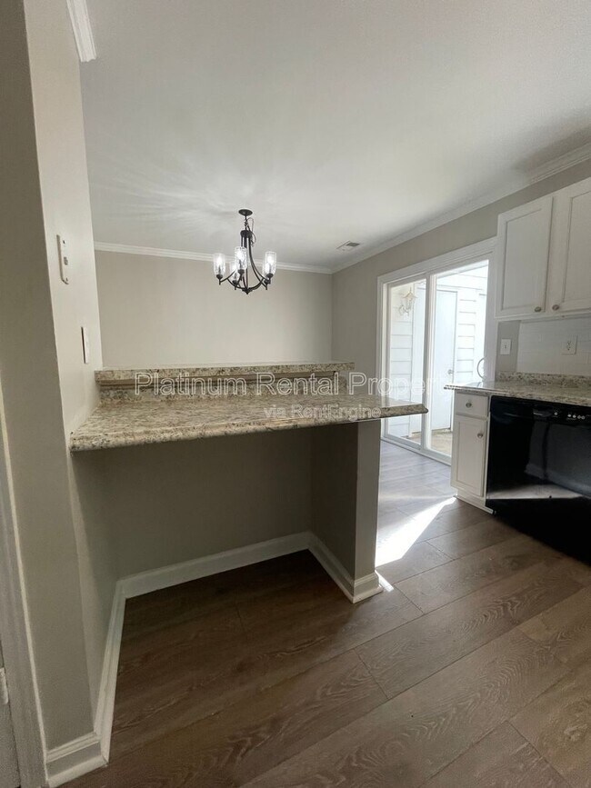 Building Photo - 3575 Kennesaw Station Dr