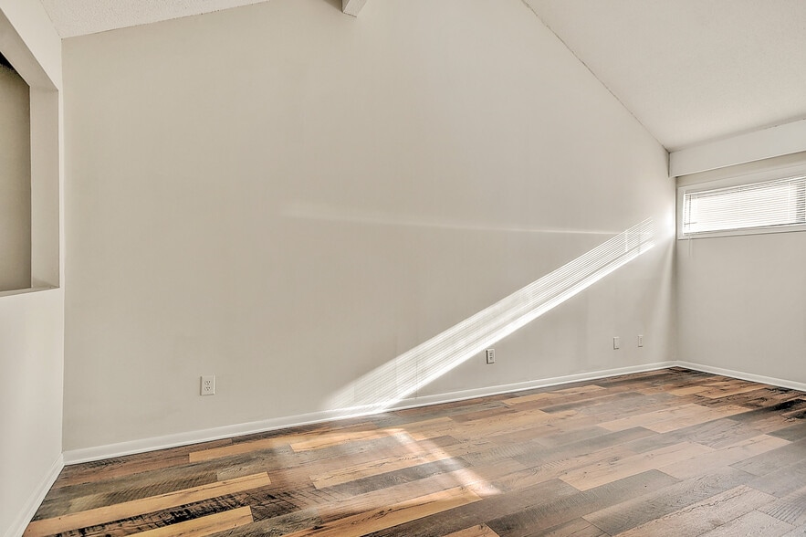 Building Photo - 109 Beechnut St