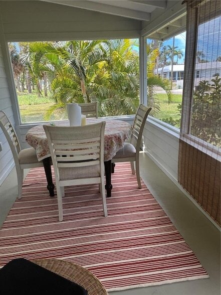 Building Photo - 385 W Cowles St