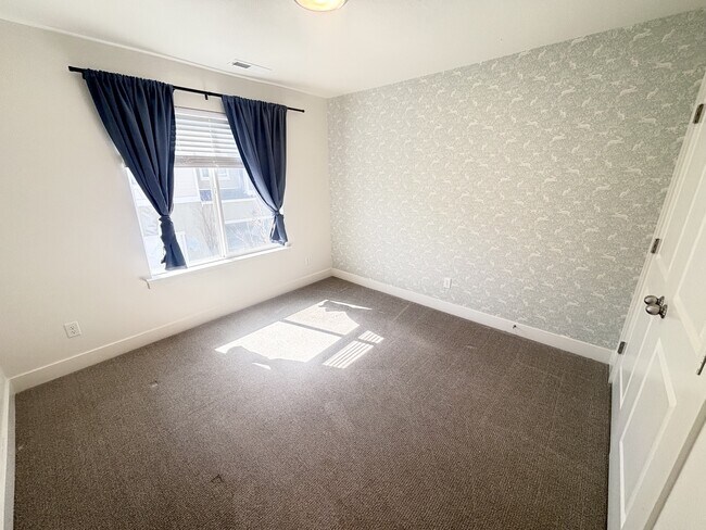 Building Photo - 3985 W 1960 N