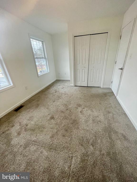 Building Photo - 916 Harwood Rd