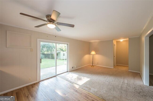 Building Photo - 4044 Forrestal Dr