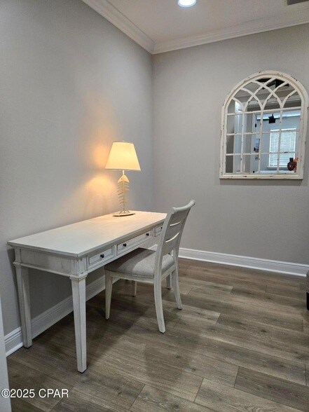 Building Photo - 8645 Weekend Dr