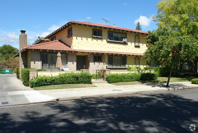 Primary Photo - 1641 Brookvale Dr