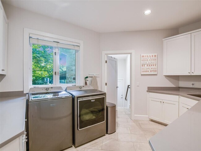 Building Photo - 4704 Monte Carmelo Pl