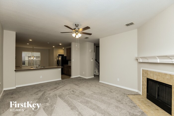 Building Photo - 1339 Lake Forest Dr