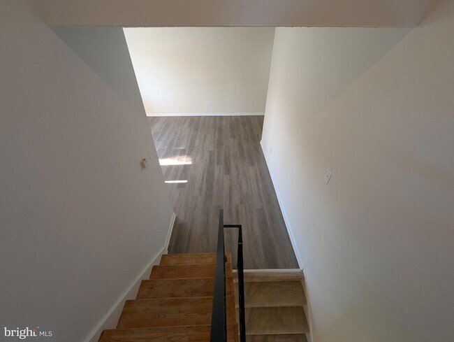 Building Photo - 6327 Willowood Ln