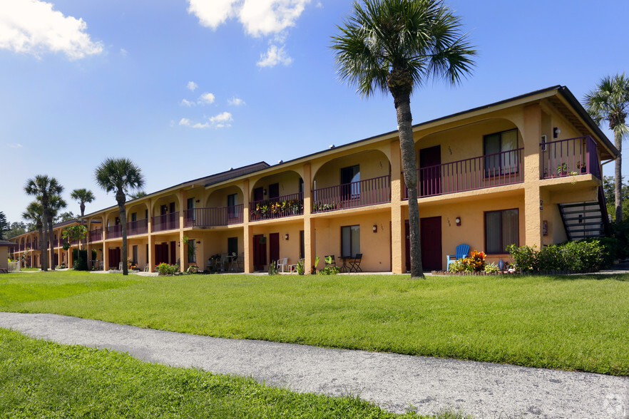 Building Photo - Sandy Lane