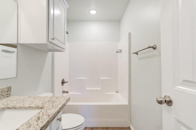 Building Photo - 1303 Kingston St