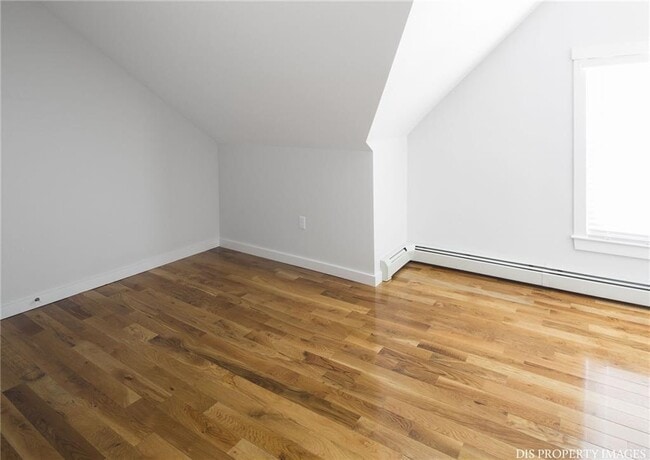 Building Photo - 30 Preston St