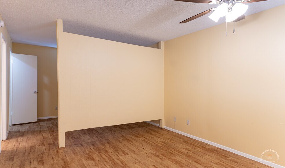 Living Area - Melroy