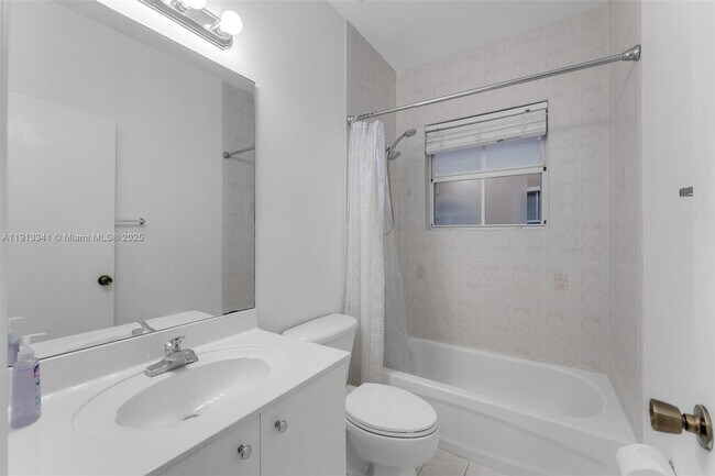 Building Photo - 3141 SW 154th Ct