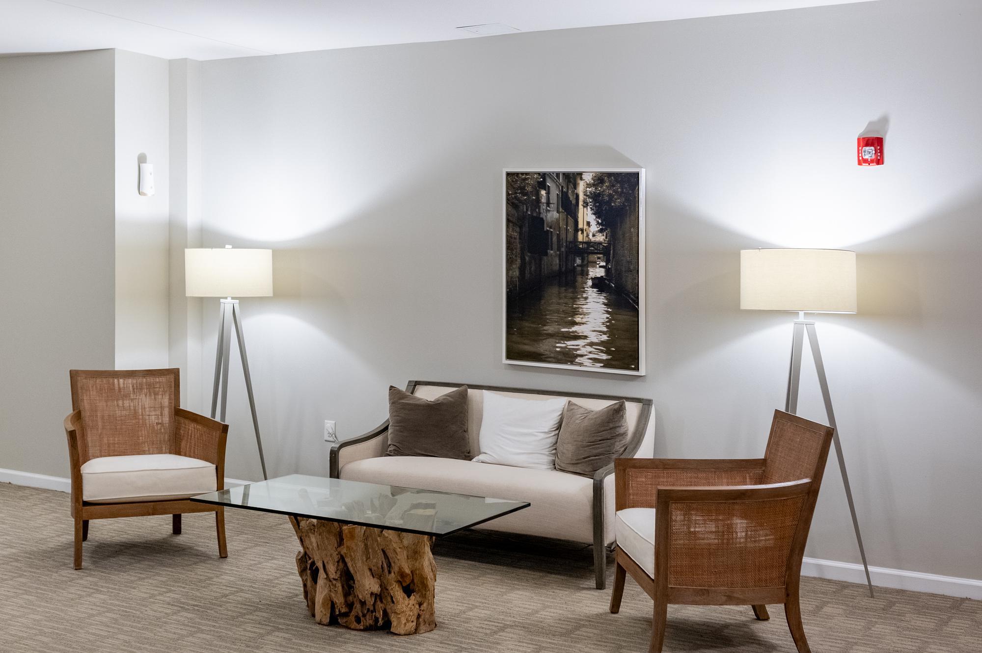 Building Photo - 4921 Pretty Lake Ave