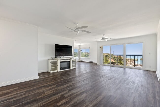Building Photo - Live in Luxury: Spacious Sanctuary - Oceanfront Condo View Home with Mesmerizing Pacific Views