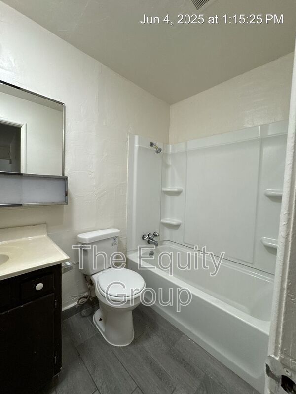 Building Photo - 352 S Blackstone St