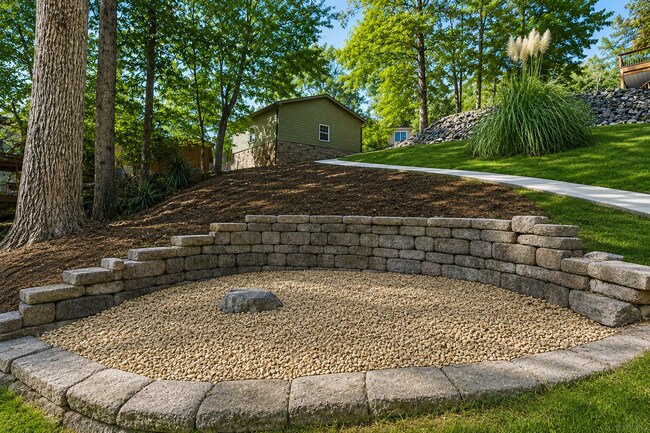 Building Photo - 23 Brookside Ln