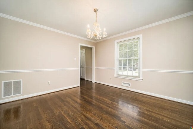 Building Photo - Incredible 2 story in West End with huge wraparound lawn