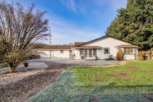 Building Photo - 3 Bedroom, 2.5 Home. Available NOW!!!!